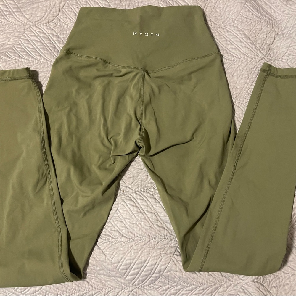NVGTN signature 2.0 Green olive leggings
